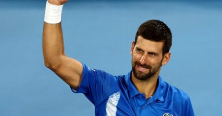 Djokovic agiganta su leyenda en el Abierto de Australia: superó un récord de Federer y avisó que tiene "mucho por ganar todavía" imagen-14