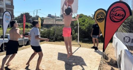 El básquet se va a la playa: así se vive la temporada en Pinamar imagen-18