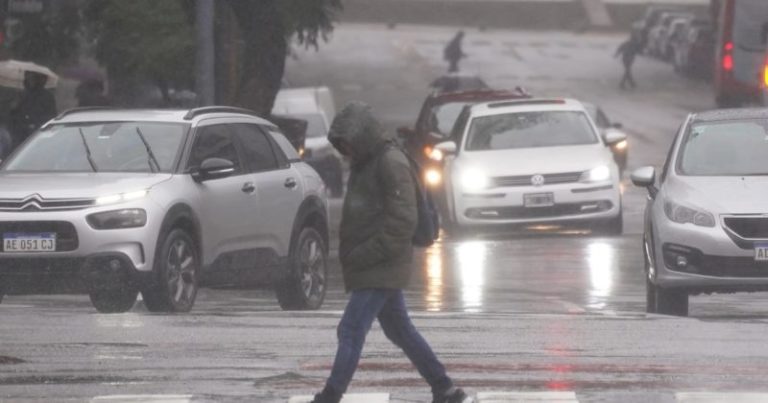 Tormentón con granizo y viento: dónde hay alerta y a qué hora guardar el auto para evitar destrozos imagen-5