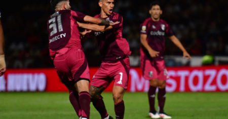 Video: el gol de Rojas para el empate de River ante Platense imagen-19