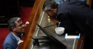 Ficha Limpia en Diputados: el tenso cruce entre Martín Menem y el jefe de la bancada K, que lo invitó a pelear imagen-4