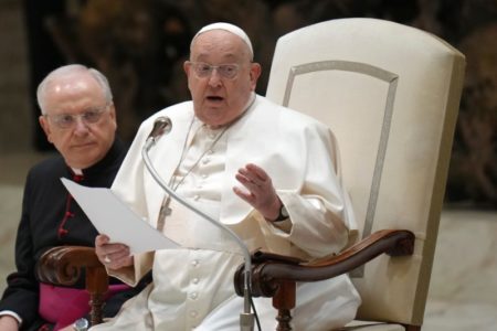 Mensaje del papa Francisco: “Continúo con confianza mi hospitalización y les pido que recen por mí” imagen-13