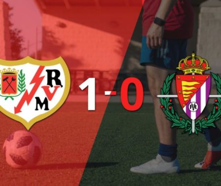 A Rayo Vallecano le alcanzó con un gol para derrotar a Valladolid en el Estadio de Vallecas imagen-13