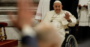 Insuficiencia renal inicial leve, el nuevo parte médico sobre la salud del Papa Francisco imagen-2