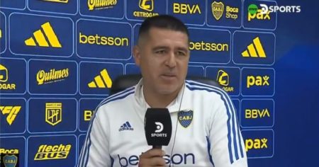 Riquelme reapareció para explicar qué pasó con el fallido regreso de Leandro Paredes a Boca: " Si renovó con la Roma..." imagen-16