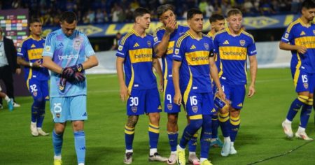 Video: los silbidos a Boca cuando terminó el primer tiempo imagen-12