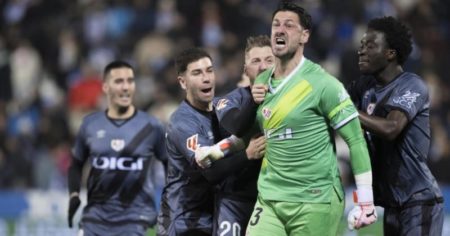 El récord histórico que consiguió Rayo Vallecano gracias a los guantes de Augusto Batalla imagen-28