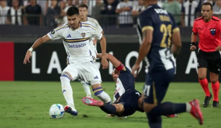 Boca cayó frente a Alianza Lima en su debut en la Copa Libertadores y dejó la llave abierta imagen-4