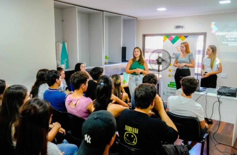 Comenzó el Taller de Orientación Vocacional y Ocupacional de la Agencia Universitaria en Posadas imagen-5