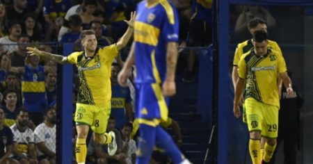 La chicana de Serrago sobre la cancha de Boca que se hizo viral entre los hinchas de River imagen-16