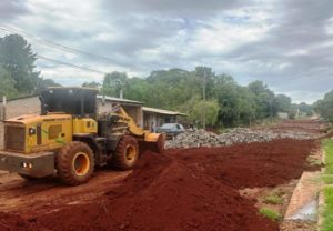 Apóstoles: Vialidad provincial y el Municipio ejecutan obras de empedrado imagen-3