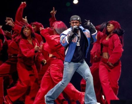 El show de Kendrick Lamar, acompañado por Serena Williams y mensajes políticos, se llevaron el Super Bowl imagen-10