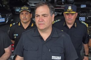 El ministro de Seguridad de Kicillof le respondió a Milei y dijo que hay identificados por el crimen en Florencio Varela imagen-2