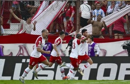 Huracán le ganó 2-0 a San Lorenzo en Parque Patricios y se quedó con el clásico imagen-24