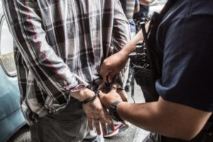 Salió a visitar a un amigo en Puerto Rico, pero cayó en una redada del ICE y ahora está detenido en Miami imagen-4