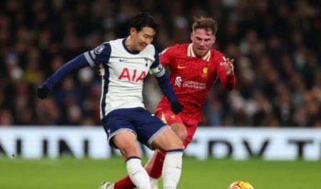 Liverpool aplastó al Tottenham y jugará la final de la Carabao Cup imagen-7