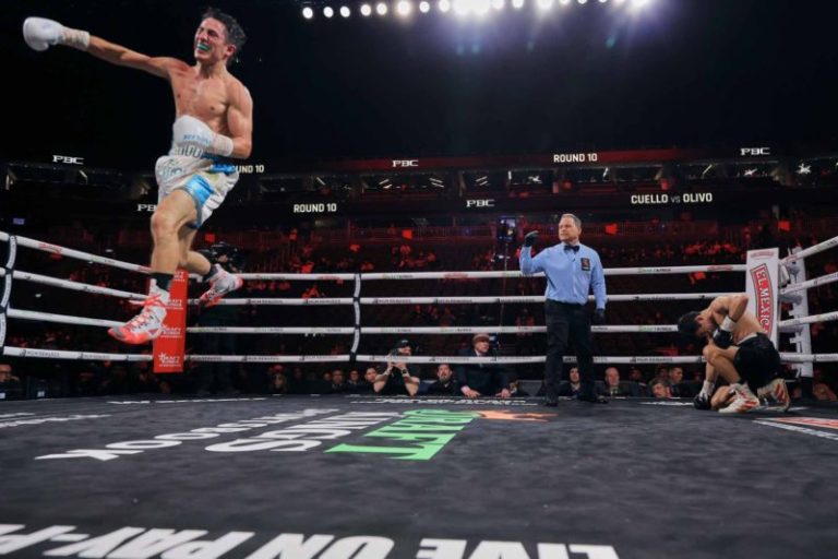 Final épico: cuando peor estaba, el argentino Mirco Cuello venció al mexicano Christian Olivo por KOT en el décimo round imagen-5