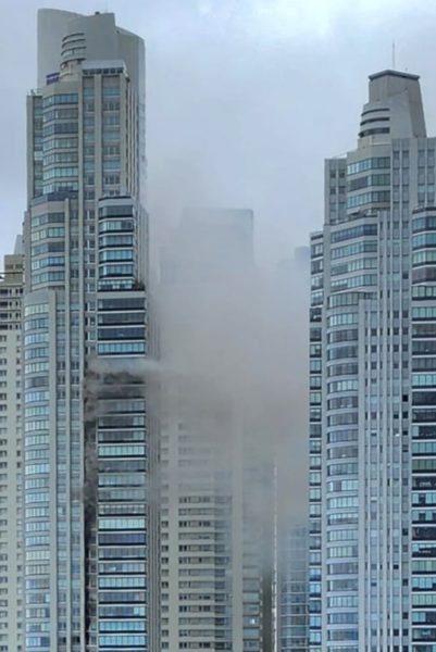 Incendio en Puerto Madero: al menos 100 personas fueron evacuadas imagen-7