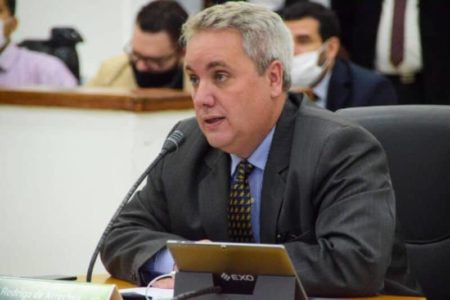 Rodrigo de Arrechea renunció a la presidencia de la UCR Misiones para asumir como consejero en Yacyretá imagen-16