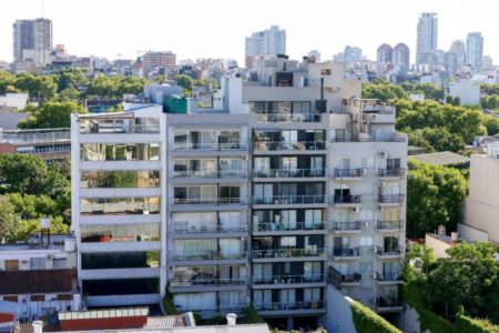 Confirman a LA NACION que el Gobierno analiza desregular el mercado inmobiliario imagen-12