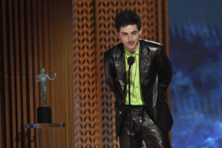 Timothée Chalamet se convirtió en el líder inesperado de la carrera por el Oscar más impredecible de los últimos años imagen-8