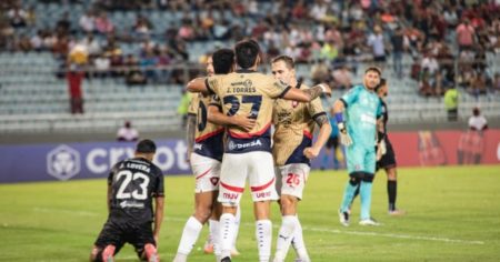 El Cerro Porteño "argentino" de Diego Martínez goleó y se ilusiona con la Libertadores imagen-5