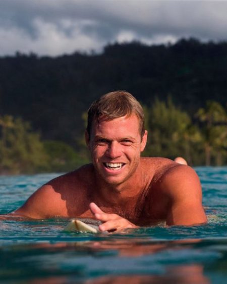 Es argentino, fue dos veces campeón olímpico y creó hoteles para surfistas en Mar del Plata y Latinoamérica imagen-11