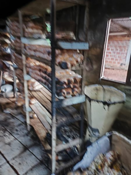 Principio de incendio en una Panadería obereña fue sofocado por los Bomberos, no hubo lesionados imagen-124