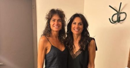 El llamativo encuentro de Gabriela Sabatini con una actriz ¡que es idéntica a ella! imagen-13