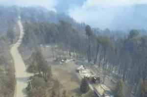 El Bolsón: evacuaron a 800 turistas y el fuego ya arrasó más de 2.000 hectáreas imagen-3