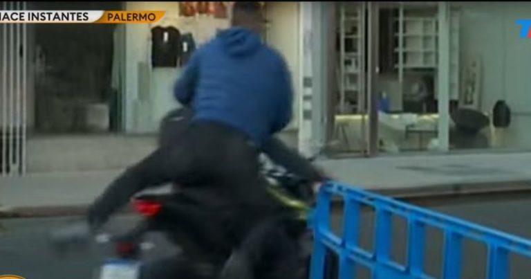 "Fue un segundo": dos motochorros le robaron a un camarógrafo de TN durante una cobertura en pleno Palermo imagen-5