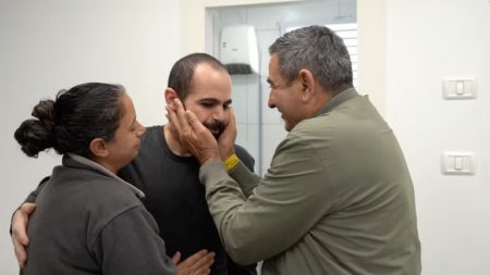 El grupo terrorista Hamas liberó al argentino Yarden Bibas imagen-8