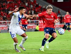 Independiente goleó a Vélez y es puntero de la Zona B imagen-2