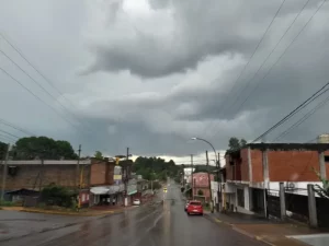 Bajo un intenso calor, San Pedro estuvo varias horas sin luz imagen-1