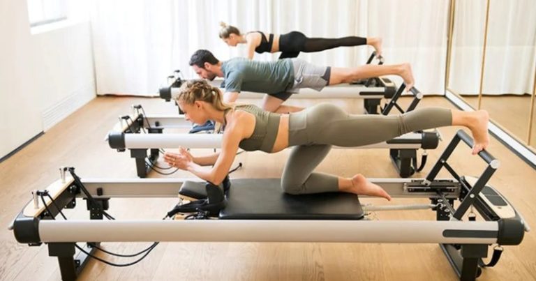 El inesperado motivo por el que en Francia se está debatiendo prohibir que los hombres vayan a clase de Pilates imagen-5