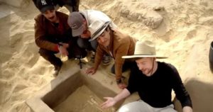 MrBeast, el famoso youtuber, alquiló las pirámides de Egipto y grabó un histórico video en su interior imagen-3