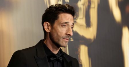 Adrien Brody recrea en la multinominada El Brutalista el viaje de sus abuelos y su mamá escapando de Hungría imagen-14