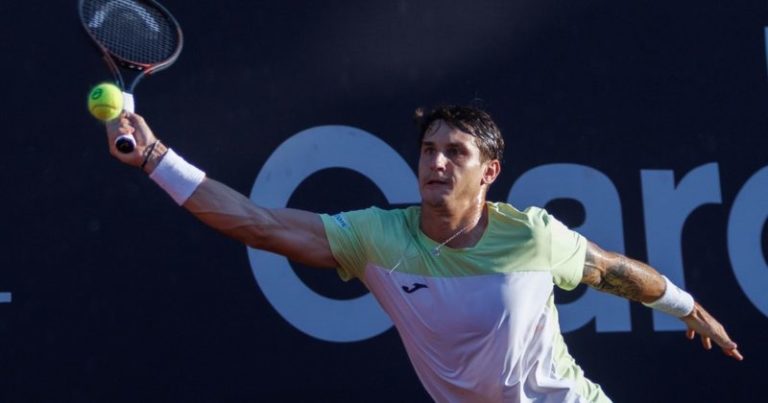 ATP 500 de Río de Janeiro: el sorprendente Ugo Carabelli se metió por primera vez en semis y aseguró presencia argentina en la final imagen-5