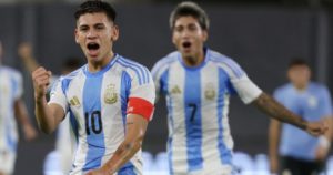 Qué dijo el Diablito Echeverri luego del triunfo de Argentina ante Uruguay en el Sudamericano Sub 20 imagen-1