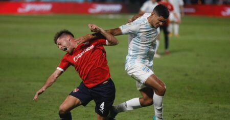 Federico Vera, tras la derrota en Tucumán: "Con Central es una final, falta mucho..." imagen-14