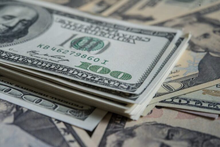 Dólar hoy, dólar blue hoy: a cuánto cotiza este martes 15 de abril imagen-5