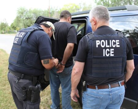 Latino ingresó cuatro veces como ilegal a EE.UU. y fue detenido por ICE en Pensilvania, pero no será deportado aún imagen-15
