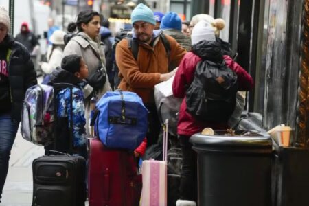 El programa de vivienda para migrantes que Nueva York cancela definitivamente a partir del 15 de junio imagen-14