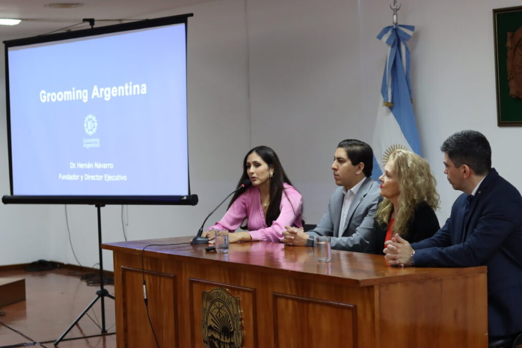 Jornada de capacitación en la Provincia: Prevención de grooming imagen-5