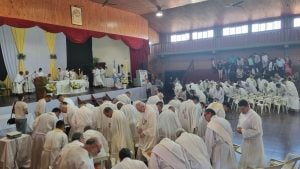 Jueves Santo: con la renovación sacerdotal y bendición de óleos el Obispo Martínez celebró la Misa Crismal en Jardín América imagen-103