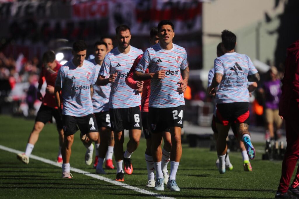 El superclásico River - Boca, en vivo: un duelo caliente en el estadio Monumental imagen-97