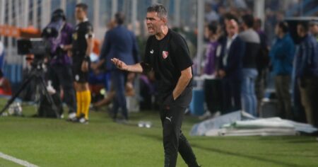 Vaccari, muy crítico tras el mal partido de Independiente: "Fue el peor primer tiempo de mi ciclo" imagen-6