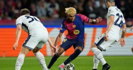 Lamine Yamal: golazo e imparable en su partido 100 en Primera y el gran elogio del DT de Inter imagen-19