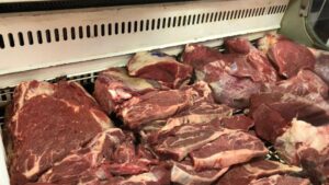 Buena demanda de asado en la previa del Día del Trabajador imagen-2
