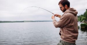 Especial para aficionados de la pesca: hay buen pique de pejerrey en estas 6 lagunas de Buenos Aires imagen-3